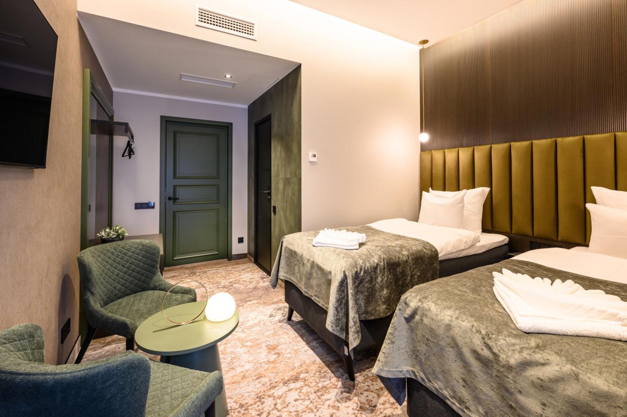 Ugandi Hotel Otepaa Ngoại thất bức ảnh