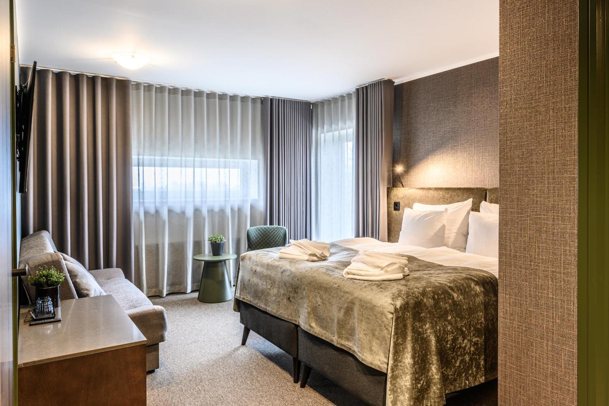 Ugandi Hotel Otepaa Ngoại thất bức ảnh