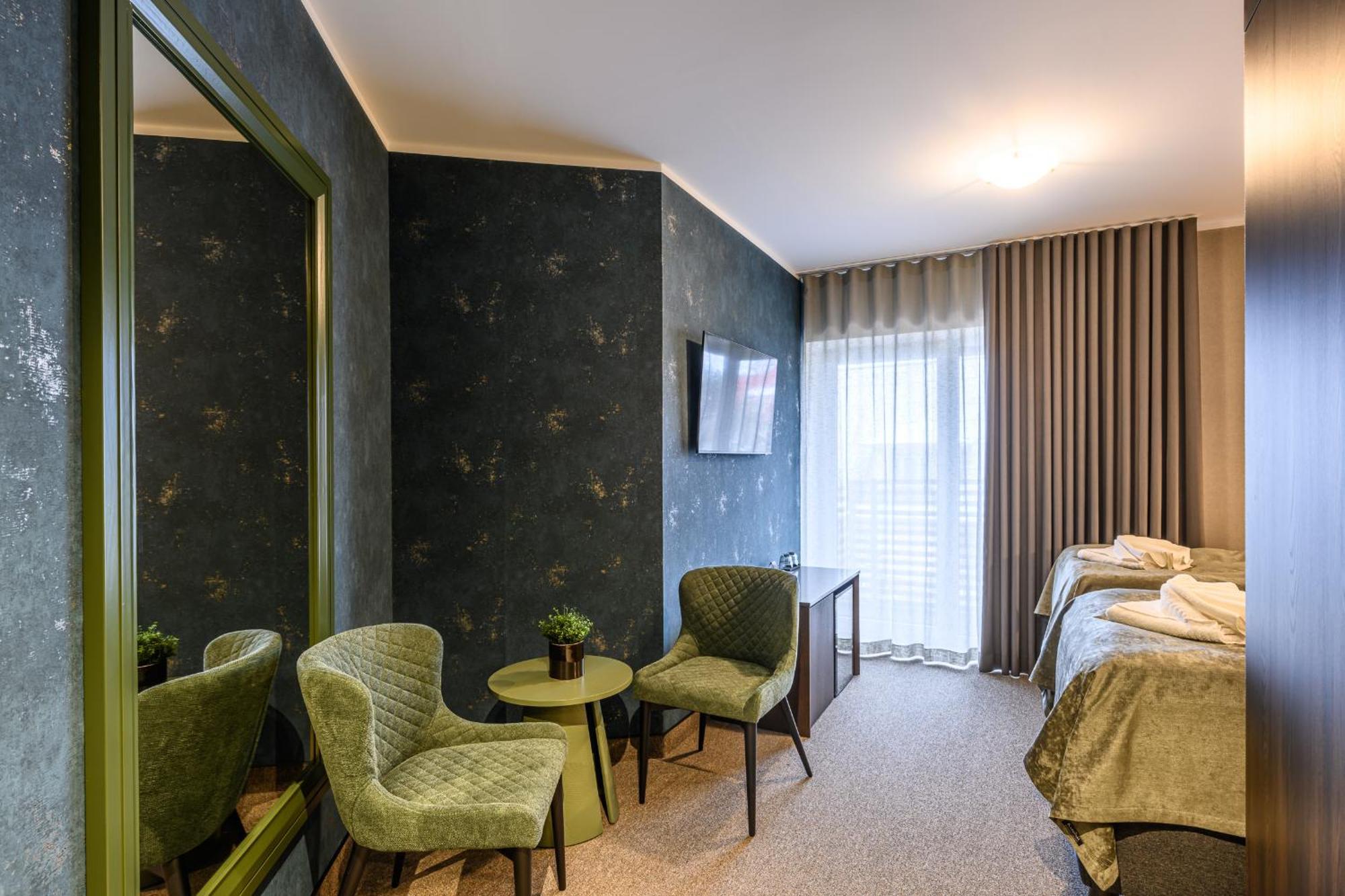 Ugandi Hotel Otepaa Ngoại thất bức ảnh